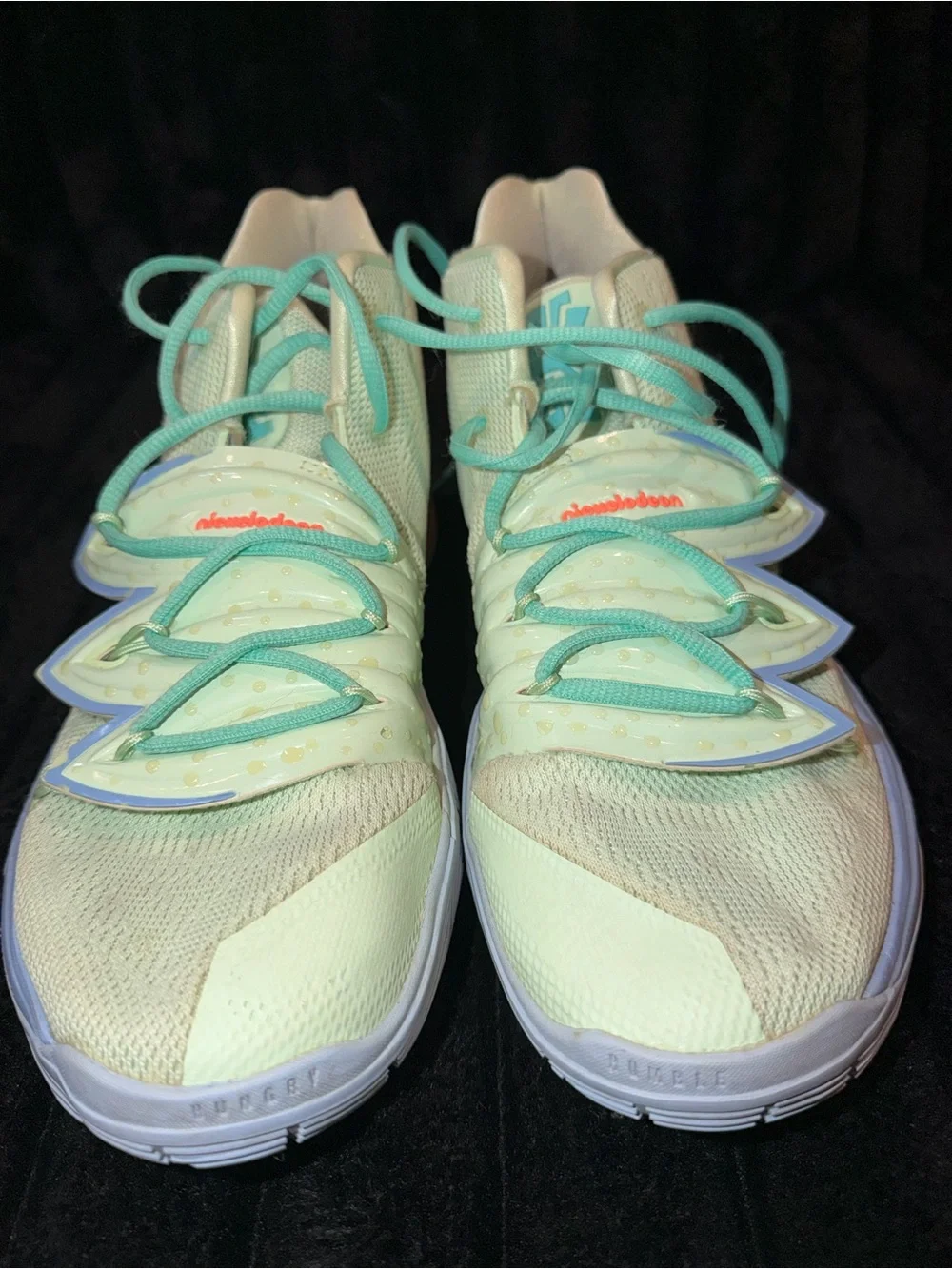 Nike SpongeBob SquarePants x Kyrie 5 Squidward